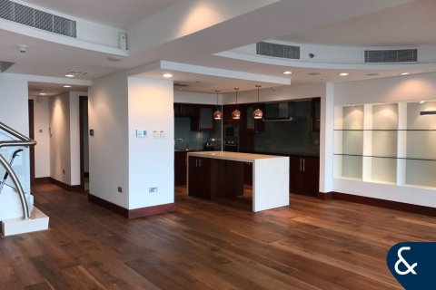 World Trade Center, Dubai, संयुक्त अरब अमीरात में अपार्टमेंट, 2 बेडरूम, 196 वर्ग मीटर, संख्या 667717 - फ़ोटो 1