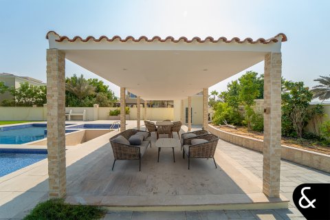 Villa zum Verkauf in Arabian Ranches, Dubai, VAE 7 Schlafzimmer, 1159 m2 Nr. 667716 - Foto 29