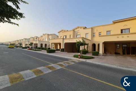 Villa till försäljning i Reem, Dubai, UAE 3 sovrum, 203 kvm Nr. 667720 - fotografi 9