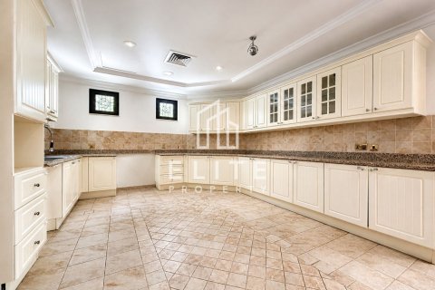 Villa til salg i Palm Jumeirah, Dubai, UAE 1 værelse, 665 kvm № 736334 - foto 14