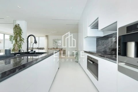 Villa til salg i Palm Jumeirah, Dubai, UAE 6 soveværelser, 622 kvm № 736335 - foto 4