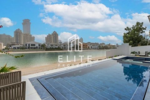 Villa til salg i Palm Jumeirah, Dubai, UAE 6 soveværelser, 622 kvm № 736335 - foto 28