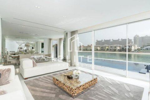 Villa til salg i Palm Jumeirah, Dubai, UAE 6 soveværelser, 622 kvm № 736335 - foto 25