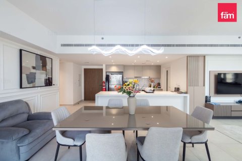 Apartment in Umm Suqeim, Dubai, UAE 3 bedrooms, 169.8 sq.m. № 726383 - photo 4