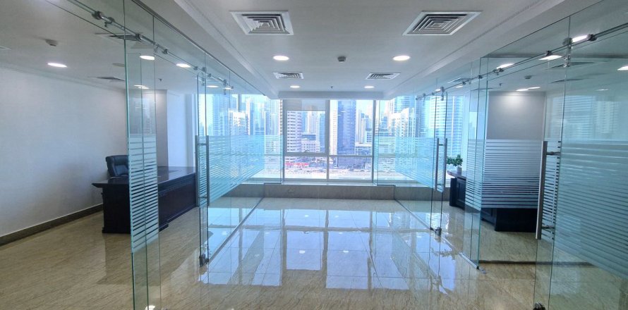 Dubai、UAEにあるオフィス 96.2 m2 No706022