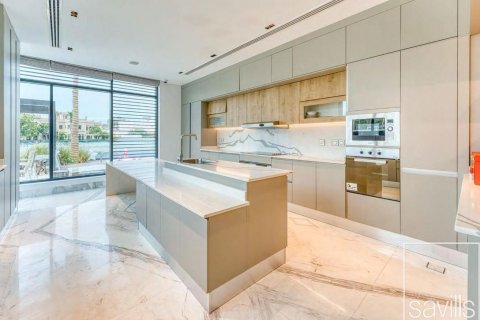 Villa in Palm Jumeirah, Dubai, UAE 7 bedrooms, 790 sq.m. № 635532 - photo 8