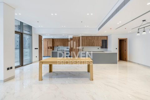 Apartmán v Business Bay, Dubai, SAE 3 spálne, 245 m2 č. 683791 - Fotografia 3