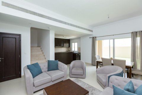 Serena, Dubai, UAE의 판매용 빌라 침실 3개, 253제곱미터 번호 735902 - 사진 2