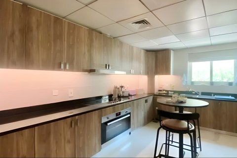 Villa in Jumeirah Islands, Dubai, UAE 4 bedrooms, 490.99 sq.m. № 750938 - photo 4