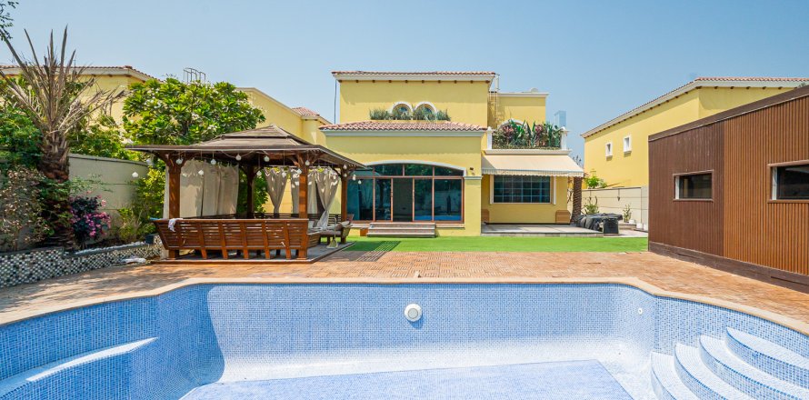 Вилла Jumeirah Park, Дубай, БАӘ-да 4 жатын бөлмелер, 471 м² № 750939