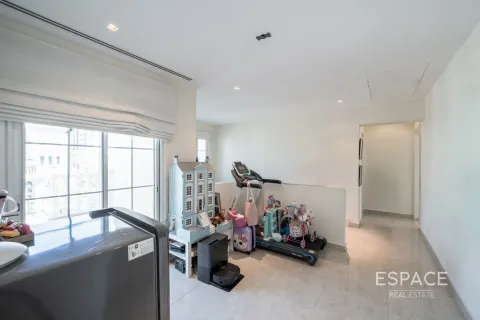 فيلا للبيع في Jumeirah Village Triangle، دبي، الإمارات العربية المتحدة 5 غرفة نوم ، 356 متر مربع ، رقم 649583 - صورة 9
