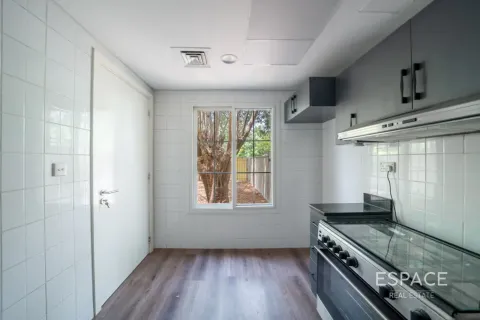Villa The Springs, Dubaijā, AAE 2 istabas, 153 m2 Nr. 737762 - attēls 7