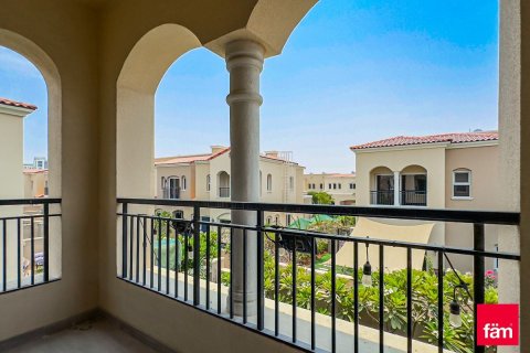 Townhouse de închiriat în Dubai, EAU 3 dormitoare, 275.3 mp. №721130 - poză 15