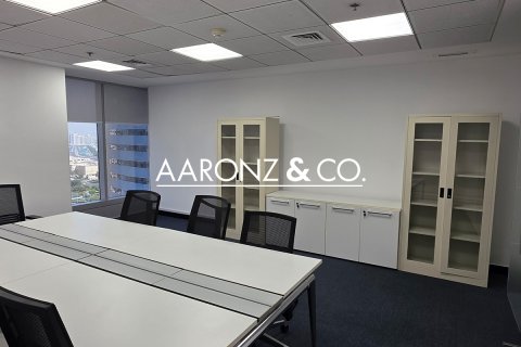 Jumeirah Lake Towers, Dubai, संयुक्त अरब अमीरात में कार्यालय, 168 वर्ग मीटर, संख्या 670687 - फ़ोटो 12