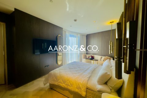 Apartamento en alquiler en Palm Jumeirah, Dubai, EAU 3 dormitorios, 216 m2 № 670685 - foto 11