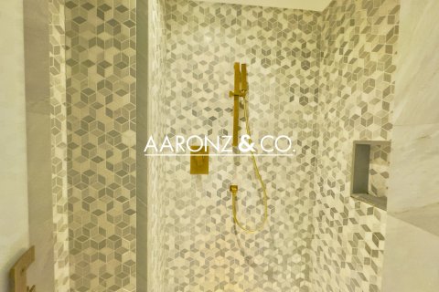 Apartamento en alquiler en Palm Jumeirah, Dubai, EAU 3 dormitorios, 216 m2 № 670685 - foto 22