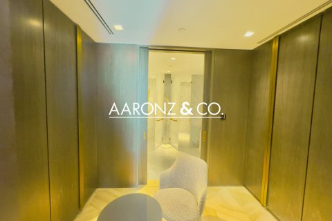 Apartamento en alquiler en Palm Jumeirah, Dubai, EAU 3 dormitorios, 216 m2 № 670685 - foto 24