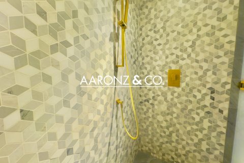 Apartamento en alquiler en Palm Jumeirah, Dubai, EAU 3 dormitorios, 216 m2 № 670685 - foto 23