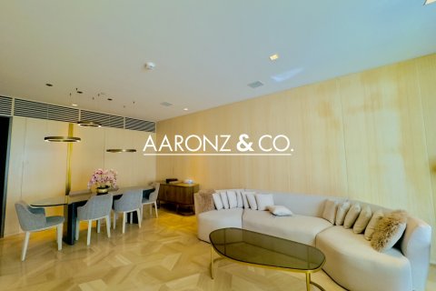 Apartamento en alquiler en Palm Jumeirah, Dubai, EAU 3 dormitorios, 216 m2 № 670685 - foto 4