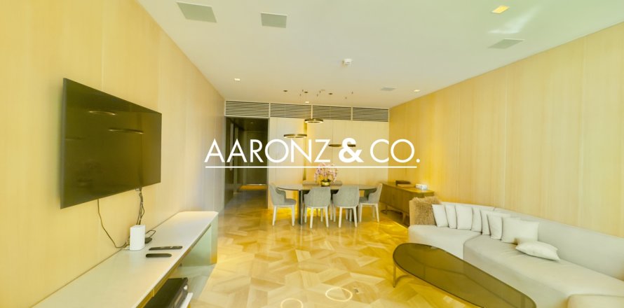 Apartamento en Palm Jumeirah, Dubai, EAU 3 dormitorios, 216 m² № 670685