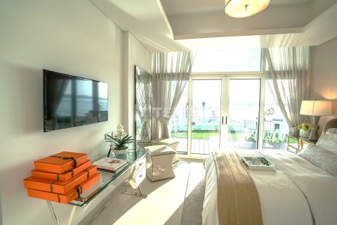 Apartment til salg i Palm Jumeirah, Dubai, UAE 2 soveværelser, 148 kvm № 706431 - foto 10