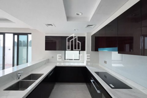 Kuća u nizu u Dubai, UAE 6 spavaćih soba, 340 m2 Br. 736198 - fotografija 10