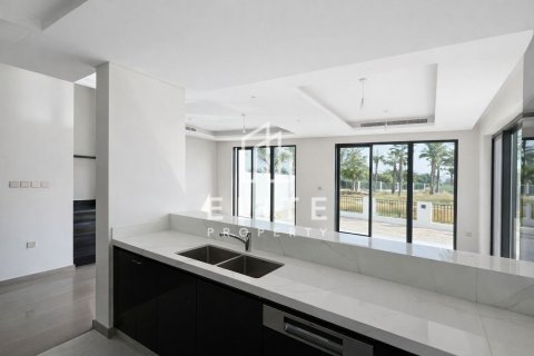 Kuća u nizu u Dubai, UAE 6 spavaćih soba, 340 m2 Br. 736198 - fotografija 9