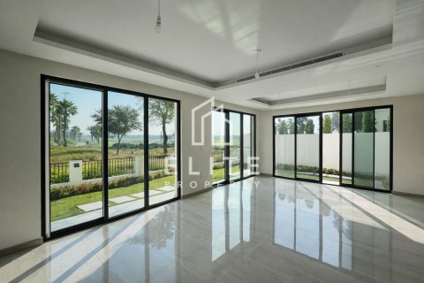Kuća u nizu u Dubai, UAE 6 spavaćih soba, 340 m2 Br. 736198 - fotografija 2