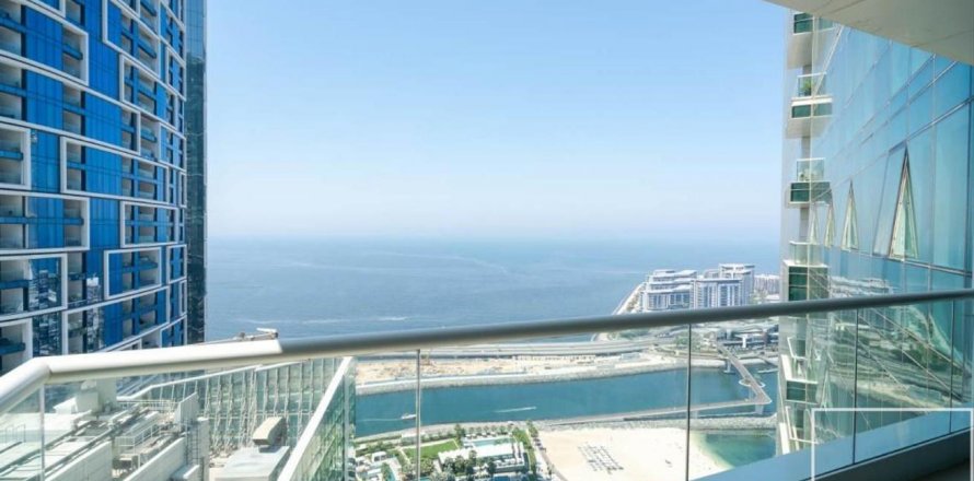 Apartment in Jumeirah Beach Residence, Dubai, UAE 3 bedrooms, 210 sq.m. № 635375