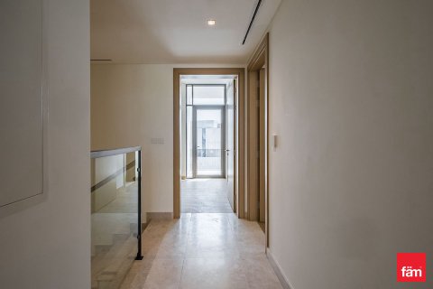 Vila v Al Furjan, Dubai, SAE 4 ložnice, 335.9 m² Č.: 630336 - fotografie 11