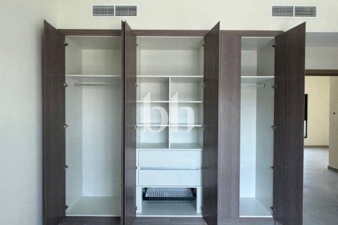 Shtëpi në qytet në Al Rahmaniya, Sharjah, Emiratet e Bashkuara Arabe 3 dhoma gjumi, 283 m2. № 642923 - Foto 1
