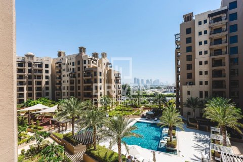 Apartment in Umm Suqeim, Dubai, UAE 2 bedrooms, 100.99 sq.m. № 744634
