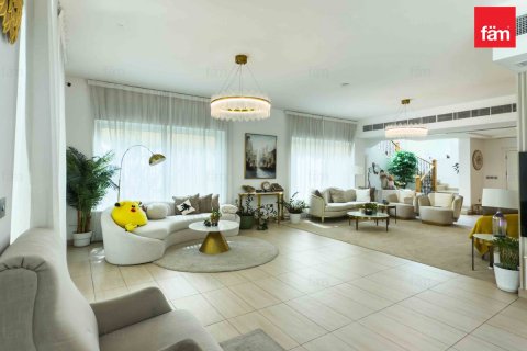 Dubai, BAE’de kiralık вилла 4 yatak odası, 511.2 m&sup2; No 641679 - fotoğraf 1