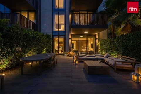 Villa in vendita a Dubai, EAU 3 camere da letto, 278.6 mq. № 764035 - foto 24