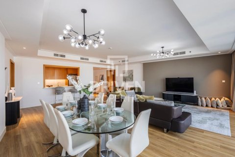 דירה למכירה ב Downtown Dubai (Downtown Burj Dubai), Dubai, איחוד האמירויות  3 חדרי שינה, 251 מ"ר, מספר 653920 - תמונה 5