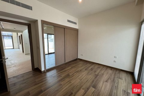 Villa sa Al Furjan, Dubai, UAE 4 silid-tulugan, 358.9 sq.m. № 634557 - larawan 11