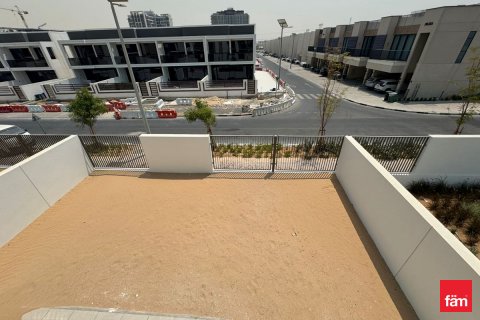 Villa sa Al Furjan, Dubai, UAE 4 silid-tulugan, 358.9 sq.m. № 634557 - larawan 17