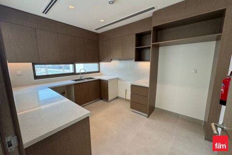 Villa sa Al Furjan, Dubai, UAE 4 silid-tulugan, 358.9 sq.m. № 634557 - larawan 5