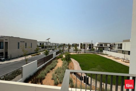 Villa sa Al Furjan, Dubai, UAE 4 silid-tulugan, 358.9 sq.m. № 634557 - larawan 3