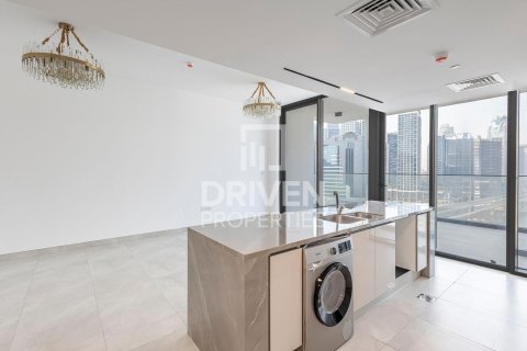 Huoneisto Business Bay, Dubai, Arabiemiraatit 2 makuuhuonetta, 145 m2 № 682831 - kuva 2