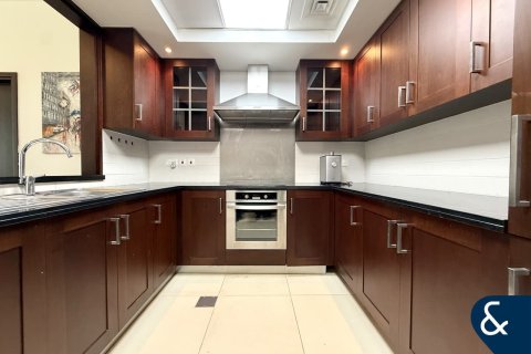 Apartament në Downtown Dubai (Downtown Burj Dubai), Emiratet e Bashkuara Arabe 1 dhomë gjumi, 79 m2. № 698147 - Foto 4