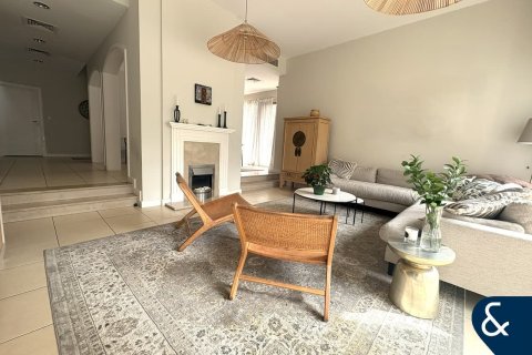 Βίλα σε Arabian Ranches, Dubai, ΗΑΕ 3 υπνοδωμάτια, 299 τ.μ. Αρ. 698148 - φωτογραφία 2