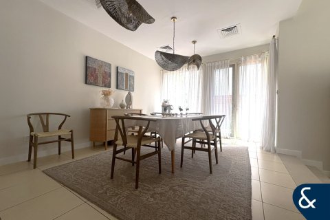 Βίλα σε Arabian Ranches, Dubai, ΗΑΕ 3 υπνοδωμάτια, 299 τ.μ. Αρ. 698148 - φωτογραφία 4