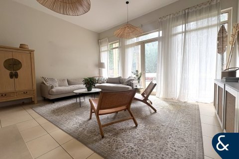 Βίλα σε Arabian Ranches, Dubai, ΗΑΕ 3 υπνοδωμάτια, 299 τ.μ. Αρ. 698148 - φωτογραφία 8