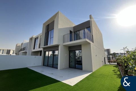 Снять в аренду виллу в The Valley, Дубай, ОАЭ 4 спальни, 258м2, № 698150 - фото 1