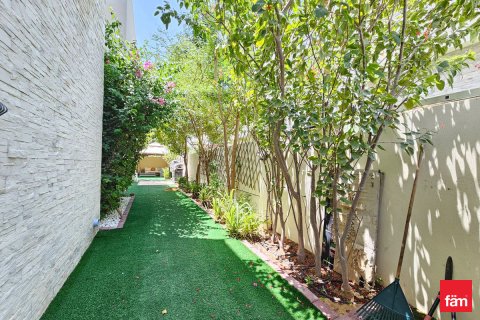Casa urbana para arrendamento em Dubai, EAU 3 quartos, 324 m2 № 711683 - foto 20