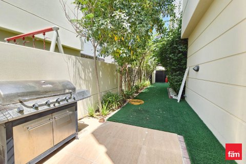 Casa urbana para arrendamento em Dubai, EAU 3 quartos, 324 m2 № 711683 - foto 19