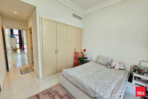 Casa urbana para arrendamento em Dubai, EAU 3 quartos, 324 m2 № 711683 - foto 14