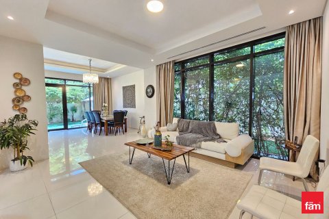 Casa urbana para arrendamento em Dubai, EAU 3 quartos, 324 m2 № 711683 - foto 2