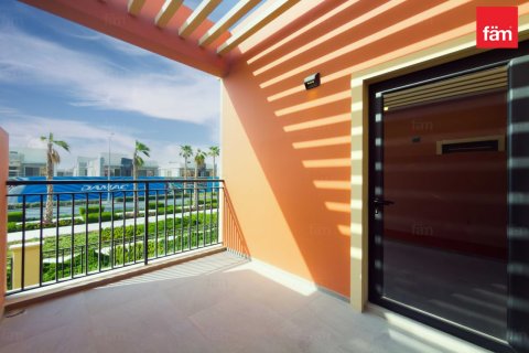 Villetta a schiera a Dubai, EAU 5 camere da letto, 219.7 mq. № 758537
